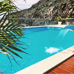 Tapahuga Playa de Santiago (Isla de la Gomera)