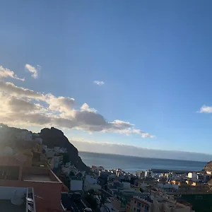 En La Gomera, Playa De Santiago, Alajeró Playa de Santiago (Isla de la Gomera)